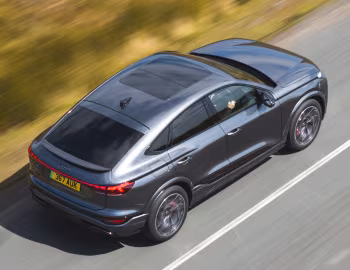Audi SQ6 Sportback e-tron "Edition 1" [UK-spec] '2025–pr.