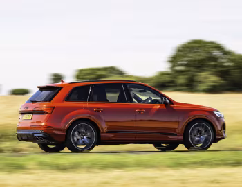 Audi SQ7 TFSI "Black Edition" [UK-spec] '2024–pr.