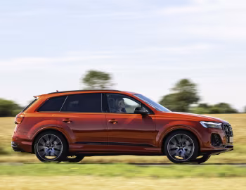 Audi SQ7 TFSI "Black Edition" [UK-spec] '2024–pr.