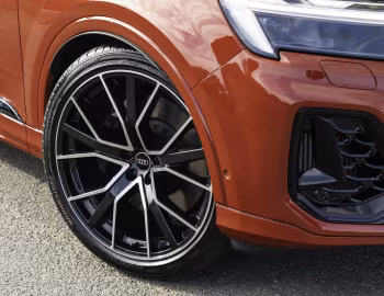 Audi SQ7 TFSI "Black Edition" [UK-spec] '2024–pr.