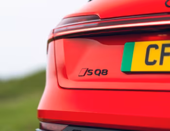 Audi SQ8 e-tron quattro [UK-spec] '2023–pr.