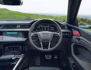 Panel frontal Audi SQ8 e-tron quattro [UK-spec] '2023–pr.