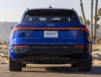 2024–pr. Audi SQ8 e-tron quattro [North America] '2023–pr.