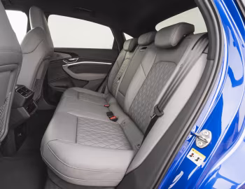 Intérieur Audi SQ8 Sportback e-tron "Black Edition" [UK-spec] '2023–pr.