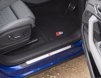 Intérieur Audi SQ8 Sportback e-tron "Black Edition" [UK-spec] '2023–pr.