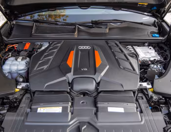 Bajo el capó 2020–24 Audi SQ8 TFSI [North America] '2020–24