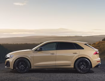 Audi SQ8 TFSI quattro [UK-spec] '2023–pr.