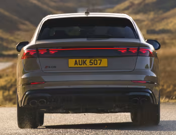 Audi SQ8 TFSI quattro [UK-spec] '2023–pr.