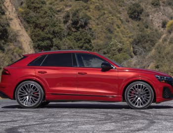 2025–pr. Audi SQ8 TFSI quattro [North America] '2024–pr.