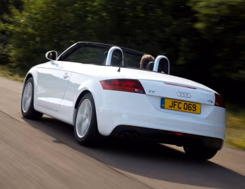 Audi TT 1.8 TFSI Roadster [UK-spec] (8J) '2010–14