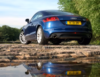 Audi TT 2.0 TFSI quattro Coupe [UK-spec] (8J) '2010–14