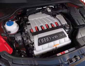 Sous la capuche 2007–10 Audi TT Coupe [North America] (8J) '2006–10