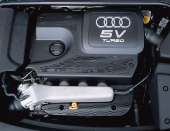Bajo el capó Audi TT Roadster [Worldwide] (8N) '1999–2003