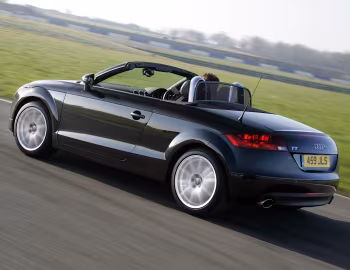 Audi TT Roadster [UK-spec] (8J) '2007–10