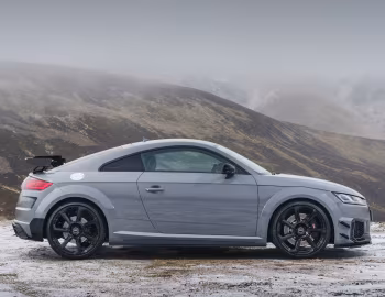 Audi TT RS Coupé "iconic edition" [UK-spec] (8S) '2023