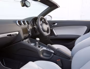 Interior Audi TT RS Roadster [UK-spec] (8J) '2009–14