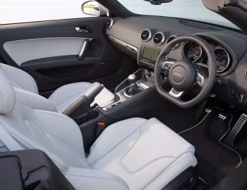 Interior Audi TT RS Roadster [UK-spec] (8J) '2009–14