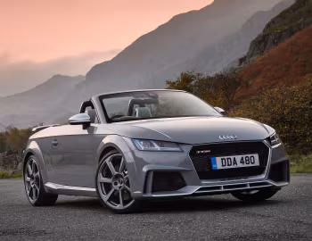Audi TT RS Roadster [UK-spec] (8S) '2016–19