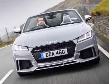 Audi TT RS Roadster [UK-spec] (8S) '2016–19