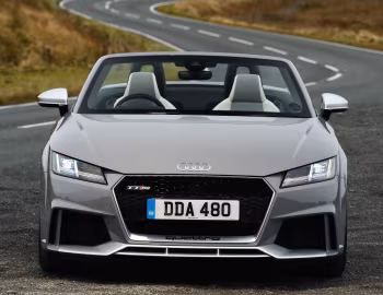 Audi TT RS Roadster [UK-spec] (8S) '2016–19