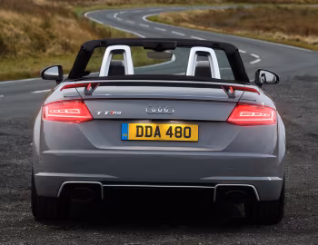 Audi TT RS Roadster [UK-spec] (8S) '2016–19