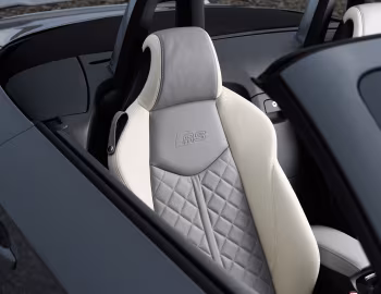 Интерьер Audi TT RS Roadster [UK-spec] (8S) '2016–19
