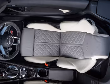 Интерьер Audi TT RS Roadster [UK-spec] (8S) '2016–19