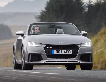 Audi TT RS Roadster [UK-spec] (8S) '2016–19