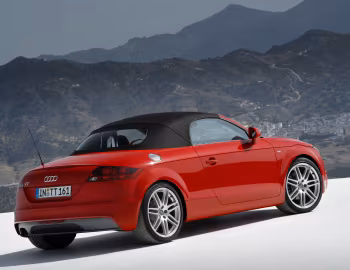 Audi TT S-Line Roadster (8J) '2007–10