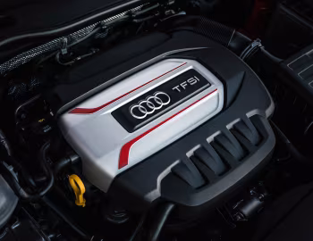 Bajo el capó Audi TTS competition Coupé [Worldwide] (8S) '2018–23
