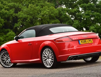 Audi TTS Roadster [UK-spec] (8S) '2015–19