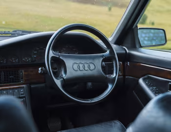 Panel frontal Audi V8 [UK-spec] '1990–93