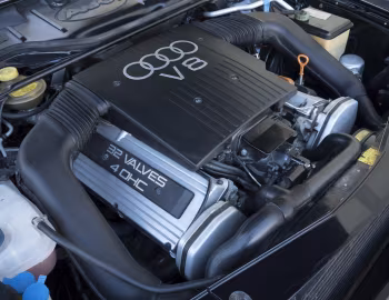 Bajo el capó Audi V8 [UK-spec] '1990–93