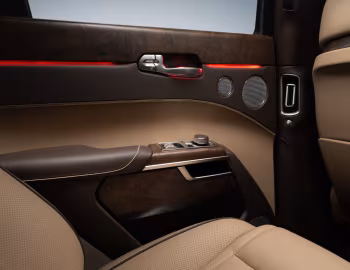 Interior Aurus Komendant (412410) '11.2022–pr.
