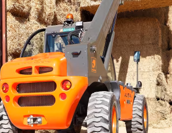 AUSA T 235 H '2010–07.2020