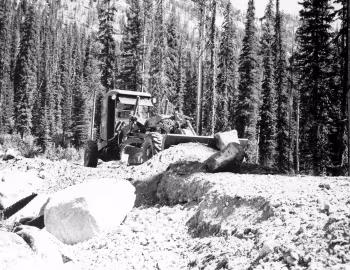 Austin-Western 99-H Power Grader Front dozer