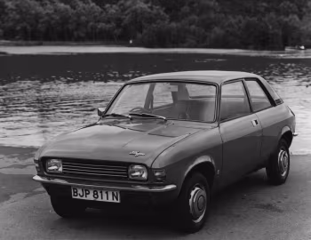 Austin Allegro 1100 De Luxe 2-door [UK-spec] '1973–75