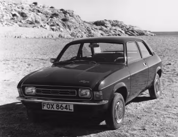 Austin Allegro 1500 Super 2-door [UK-spec] '1973–75