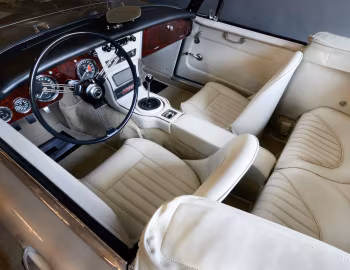 Interior 1964–68 Austin Healey 3000 [US-spec] (MkIII) '1963–68