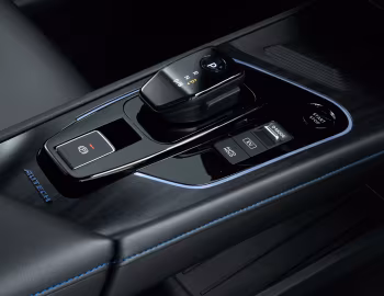 Інтер'єр Nissan Note Aura e-POWER Autech [Japan] (E13) '06.2024–н.ч.