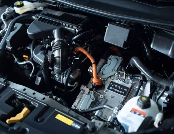 Під капотом Autech Nissan Note e-POWER [Japan] (E13) '2020–23