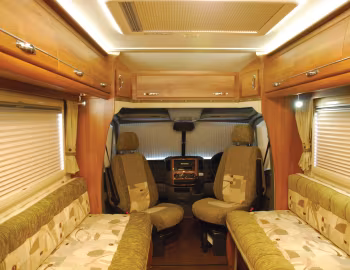 Interior Auto-Sleepers Stanton (Br.906) '2010–13
