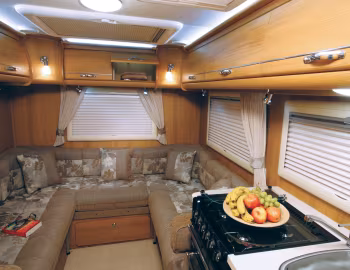 Interior Auto-Sleepers Suffolk (Br.906) '2010–13