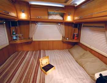 Interior Auto-Sleepers Suffolk (Br.906) '2010–13