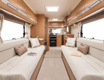 Interior 2015–16 Auto-Trail Frontier Navajo '2014–16