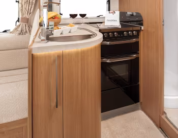 Interior 2015–16 Auto-Trail Frontier Savannah '2014–16