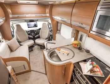Interior 2015–16 Auto-Trail Frontier Savannah '2014–16