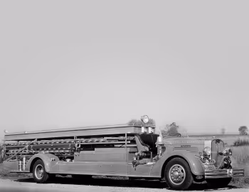1938 Autocar F-437 Fire Engine