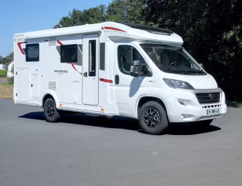 2021 Autostar P680LJ Performance '2020–21