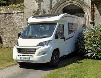 2021 Autostar P680LJ Performance '2020–21